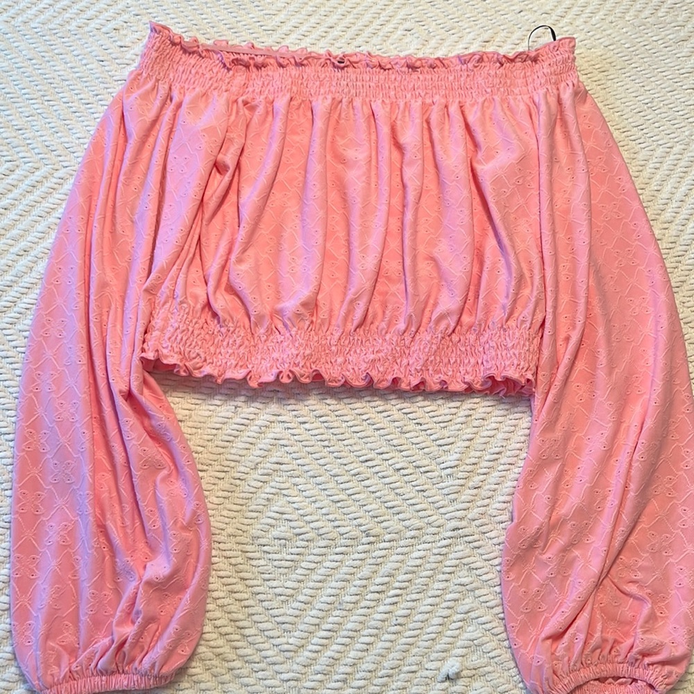 Off the shoulder crop blouse